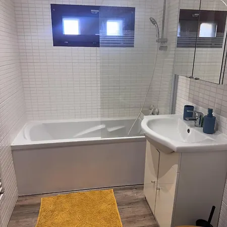 Pied Dans L'o 2 Apartament *